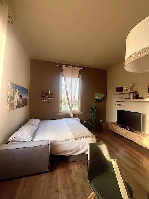 Jumbo Flat In Bergamo Appartement Italië