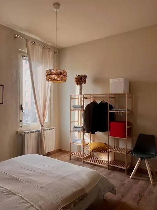 Jumbo Flat In Bergamo Appartement Italië