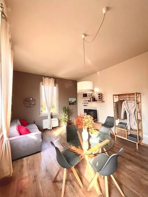 Апартаменты Jumbo Flat In Бергамо 0*,  Италия
